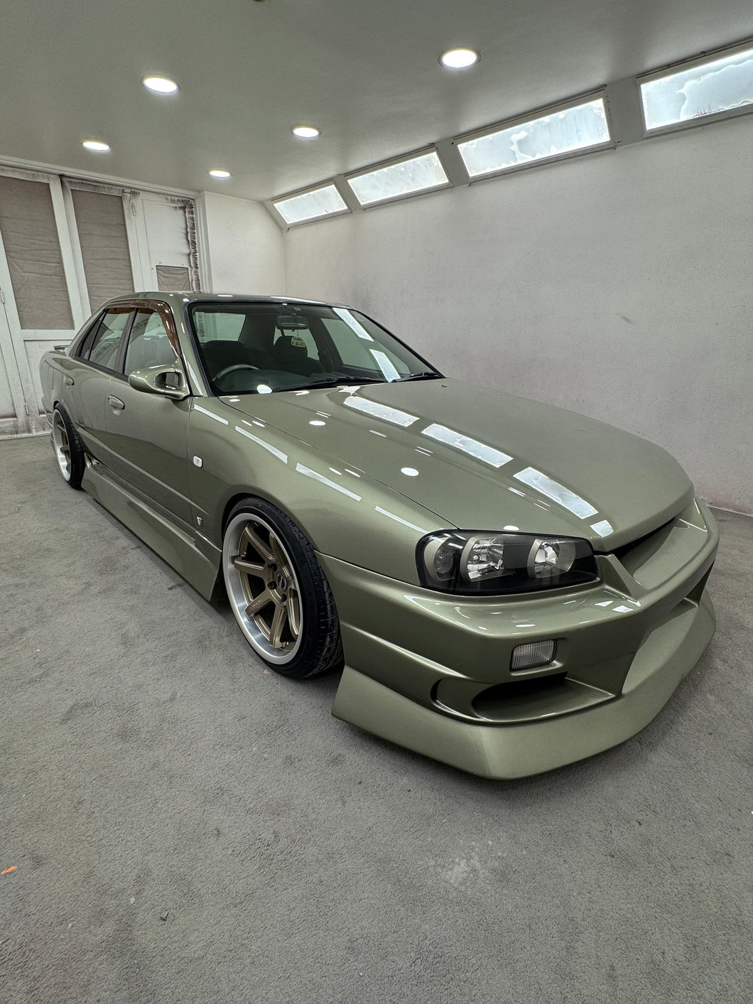R34 Skyline 4 door stream line kit
