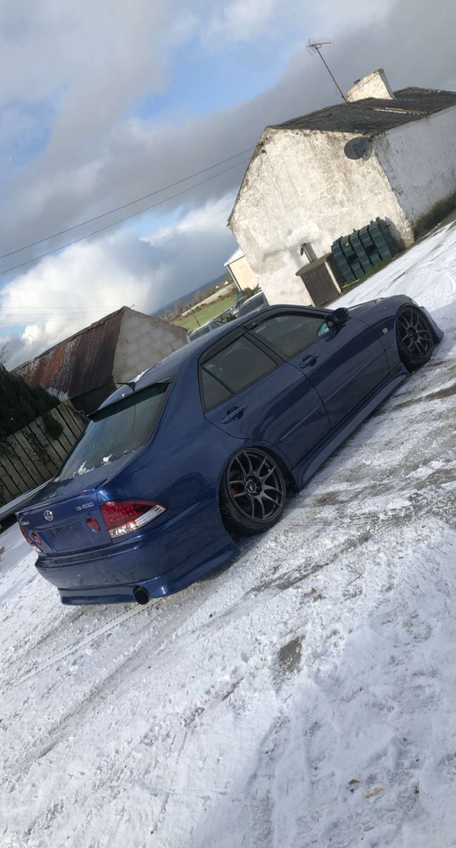 Is200 HIC wind deflectors. GMC Autostyling